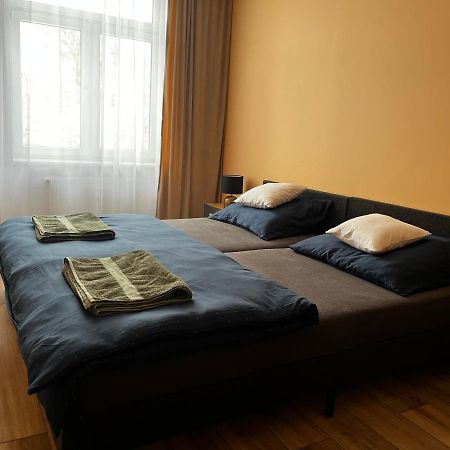 Komfortowy Apartament W Centrum Jaworzno Exterior photo